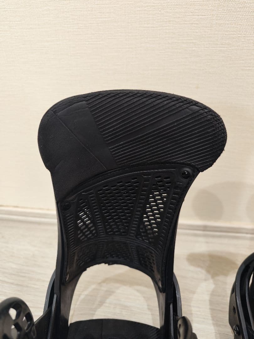 BURTON MALAVITA L ビンディングバインディングバートン