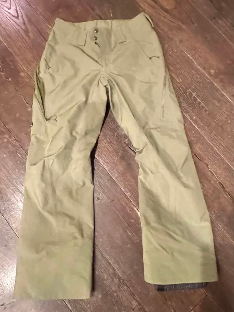 patagonia スノーボードパンツ S オリーブグリーン