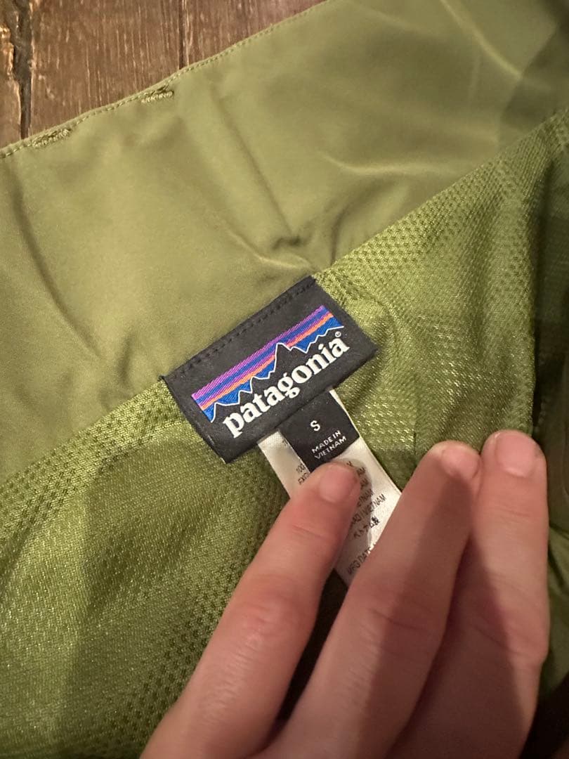 patagonia スノーボードパンツ S オリーブグリーン