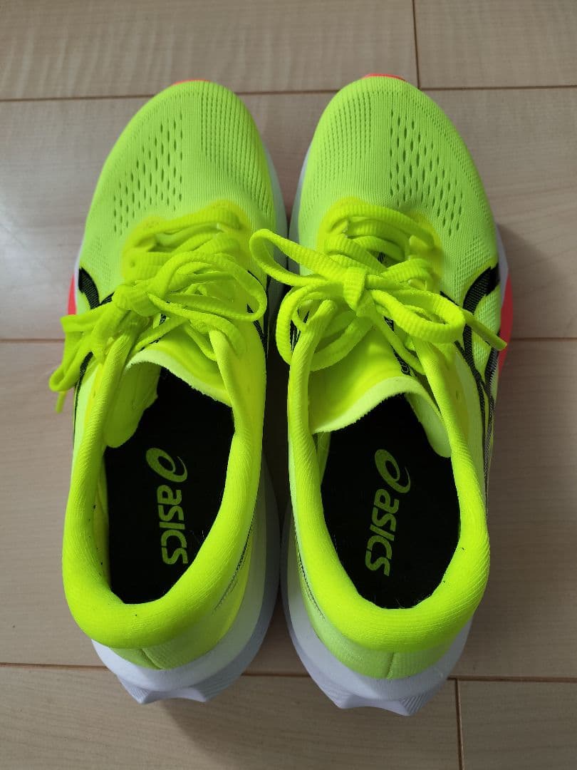 値下げしました】マジックスピード4 23.5センチ（走行距離約20キロ）