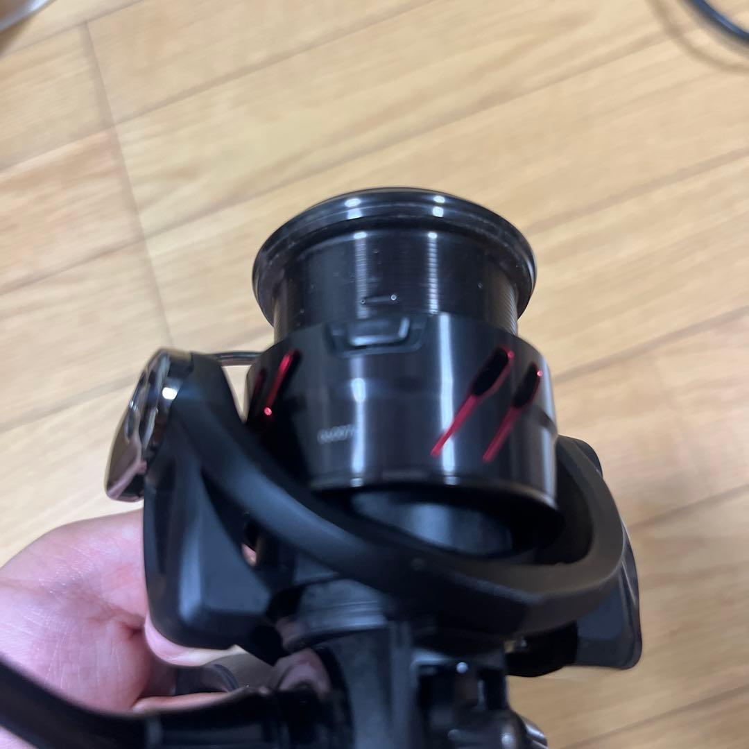 ダイワ 18 タトゥーラ LT2500S-XH