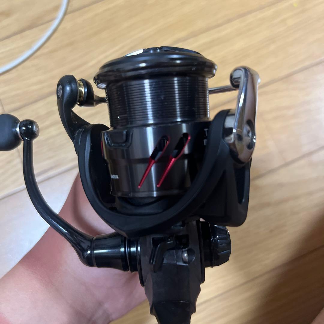 ダイワ 18 タトゥーラ LT2500S-XH