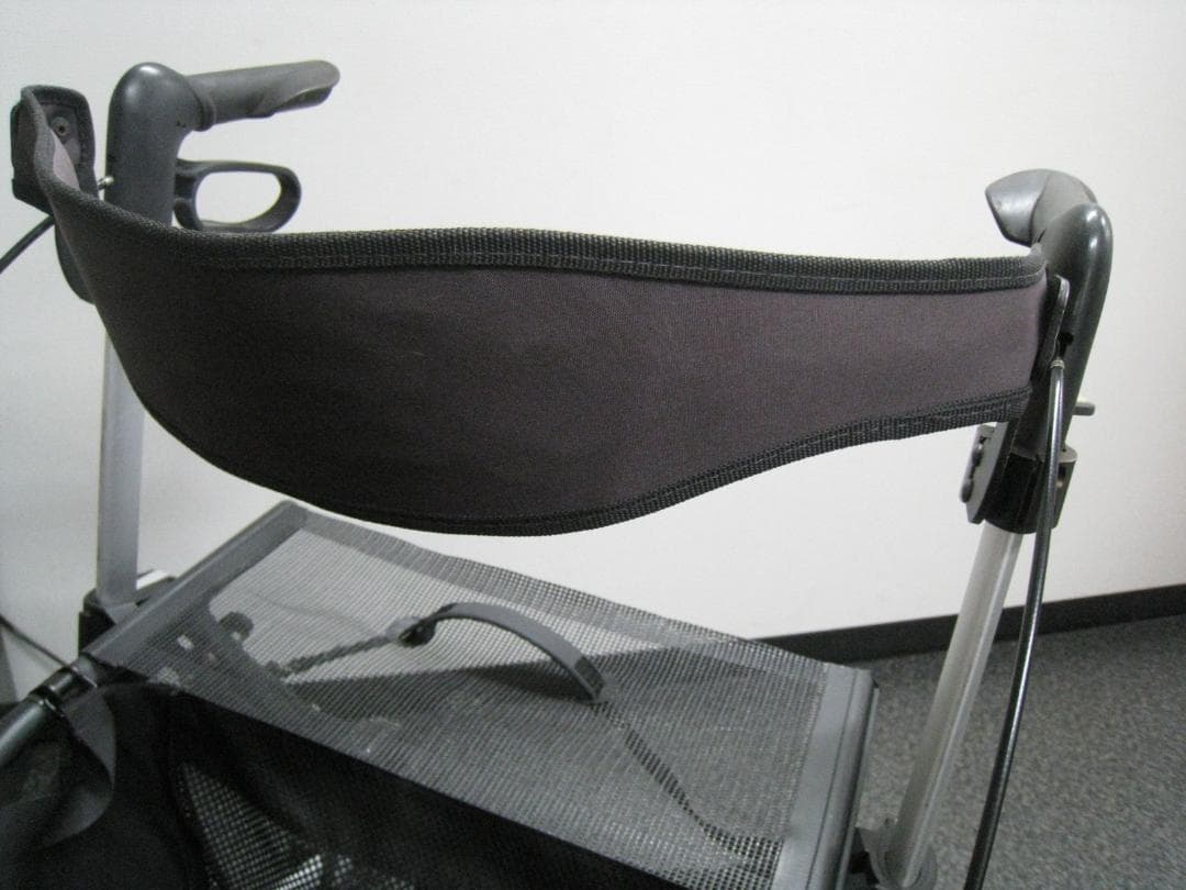 ハンディウォークＬ　GEMINO 30 歩行器 歩行車 パラマウントベッド ③