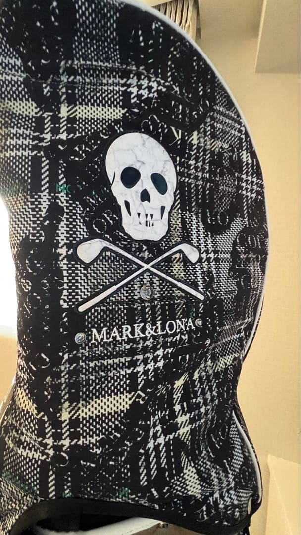 ちょっと訳ありMARK&LONA スカルデザイン ゴルフバッグ