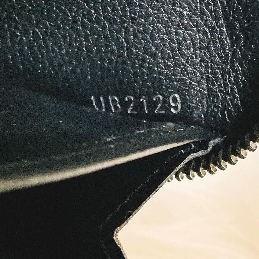 ルイヴィトン　ジッピーウォレット　 ロックミー　ノワール　長財布　M62622