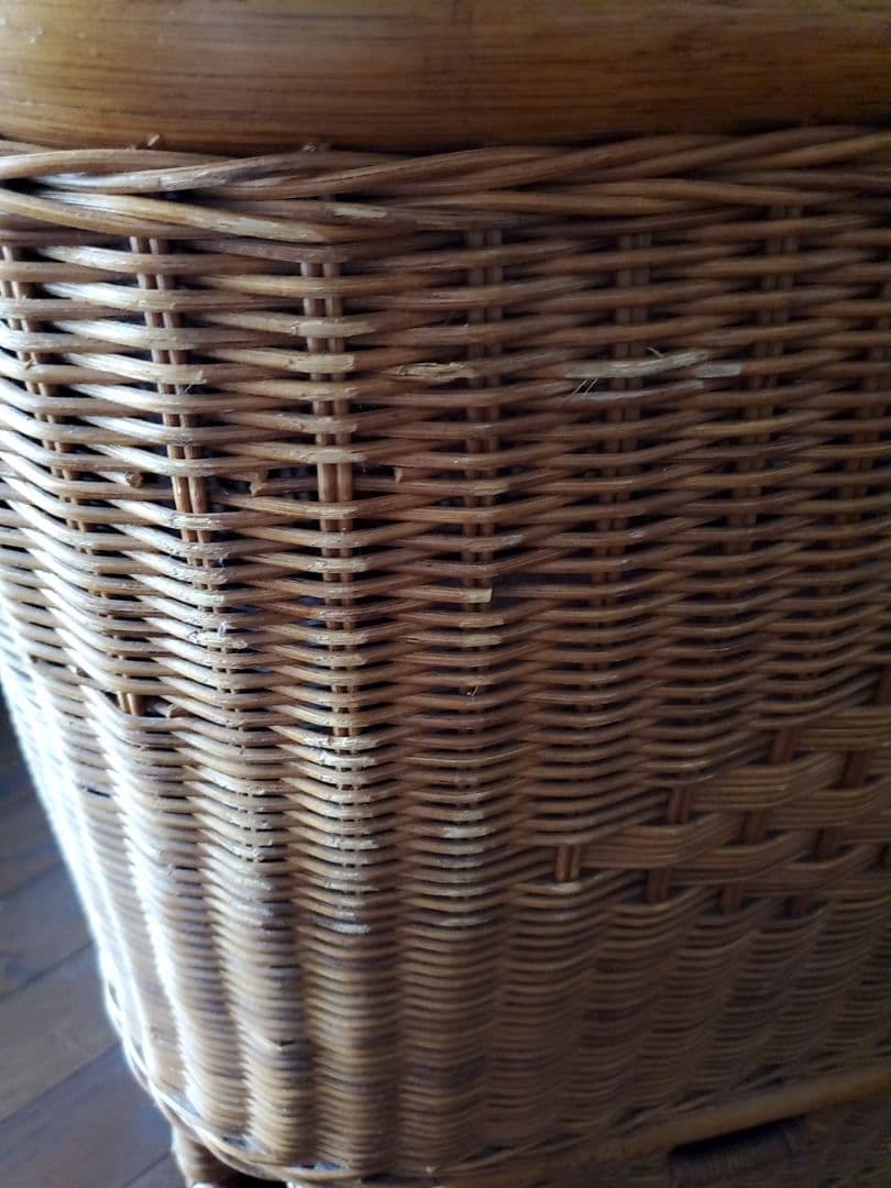 ラタンファニチャー　ラタン　アタ　かご　物入れ　収納