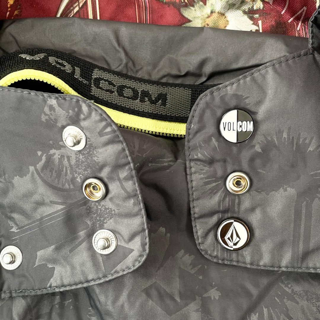 4460 【美品】ボルコム ジャケット スノボウェア 総柄 花柄 耐水性◎