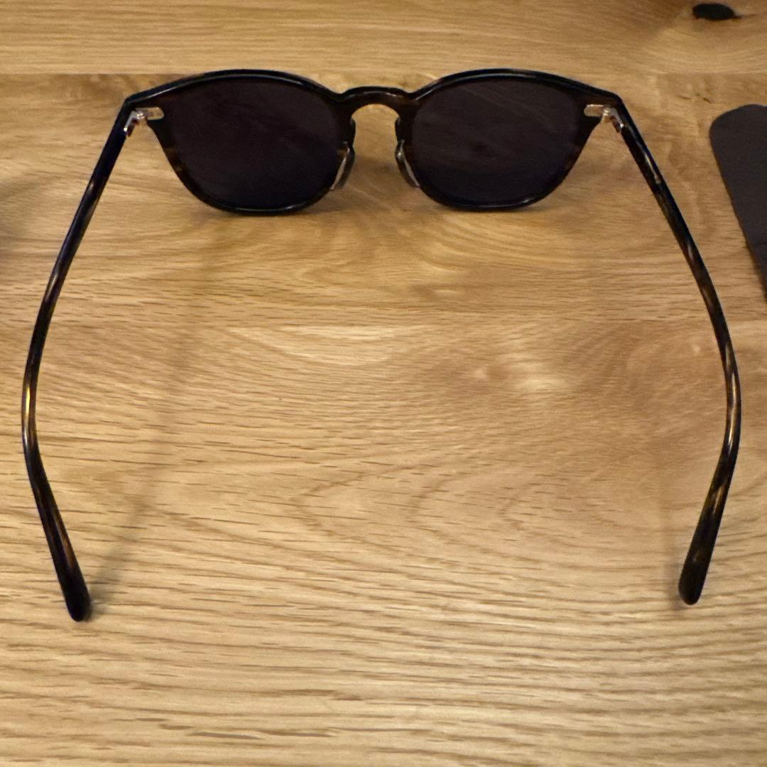 美品　OLIVER PEOPLES ラウンド型サングラス