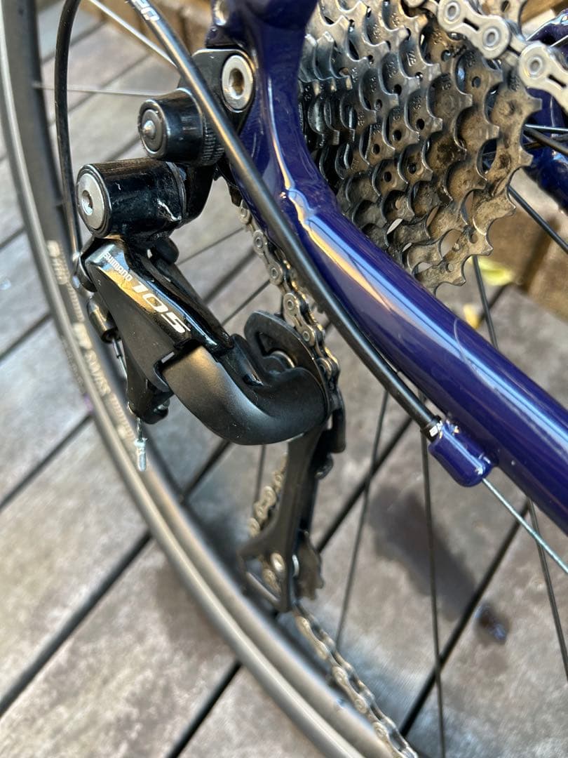 Specialized ALLEZ RED HOOK限定モデル