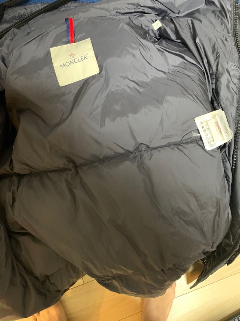 MONCLER ネイビー　ダウンジャケット フード付きaffton アフトン