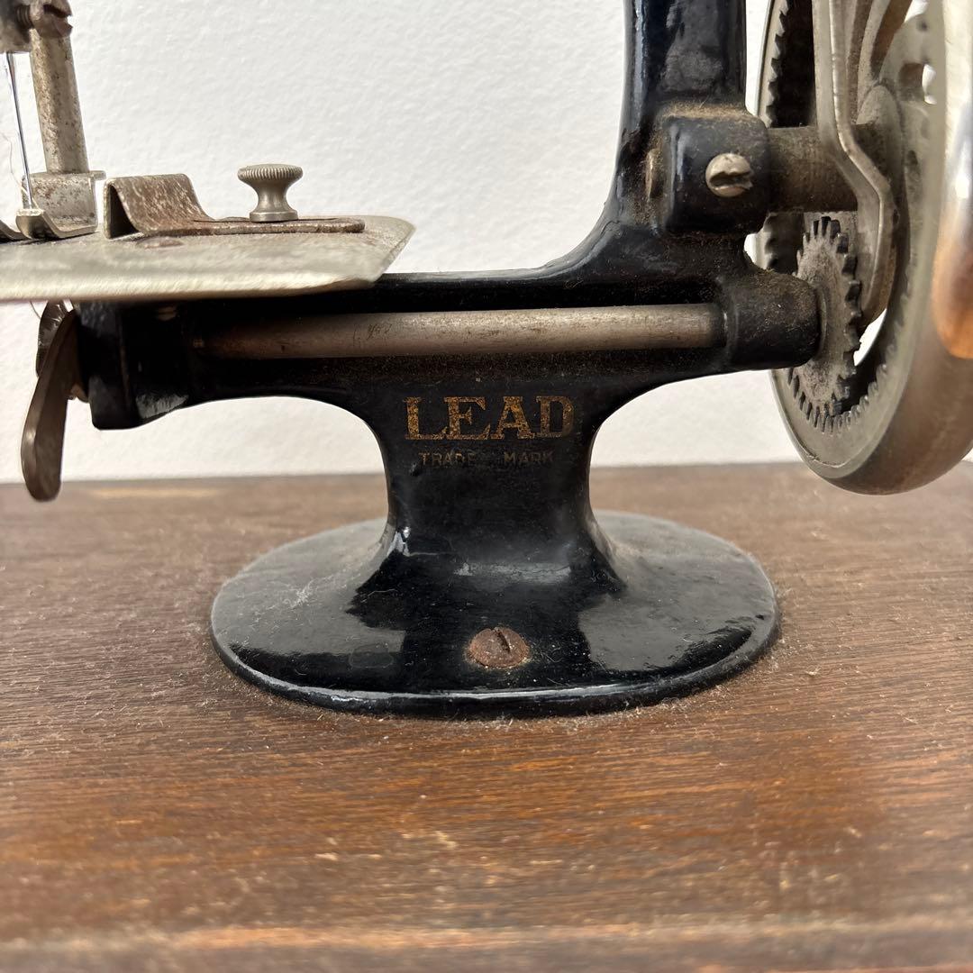 LEADアンティーク 手回しミシン 引き出し付き