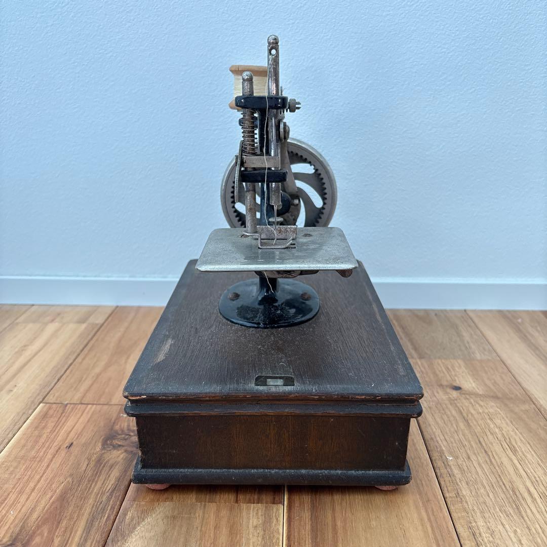 LEADアンティーク 手回しミシン 引き出し付き