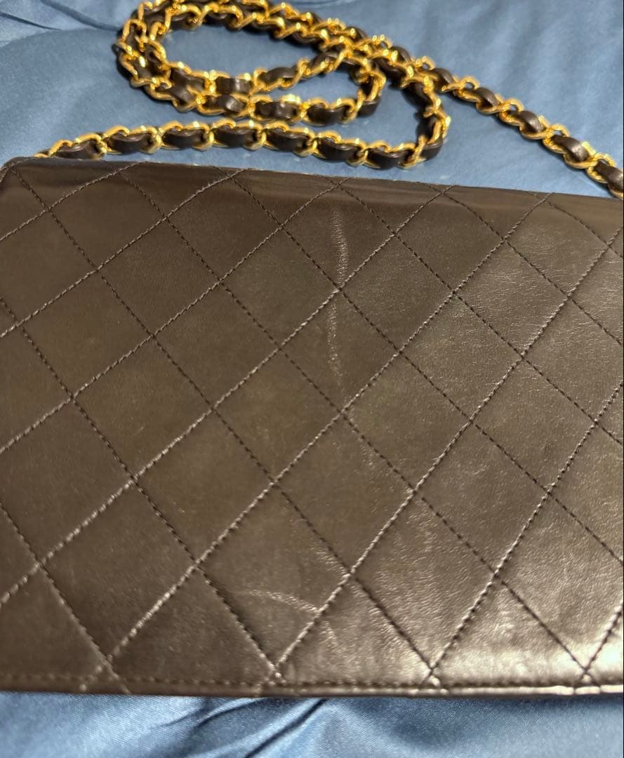 CHANEL マトラッセ ラムスキン ショルダーバッグ