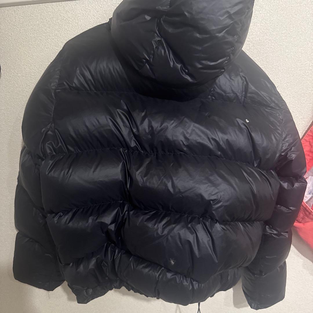 Stussy ブラック ダウンジャケット フード付き
