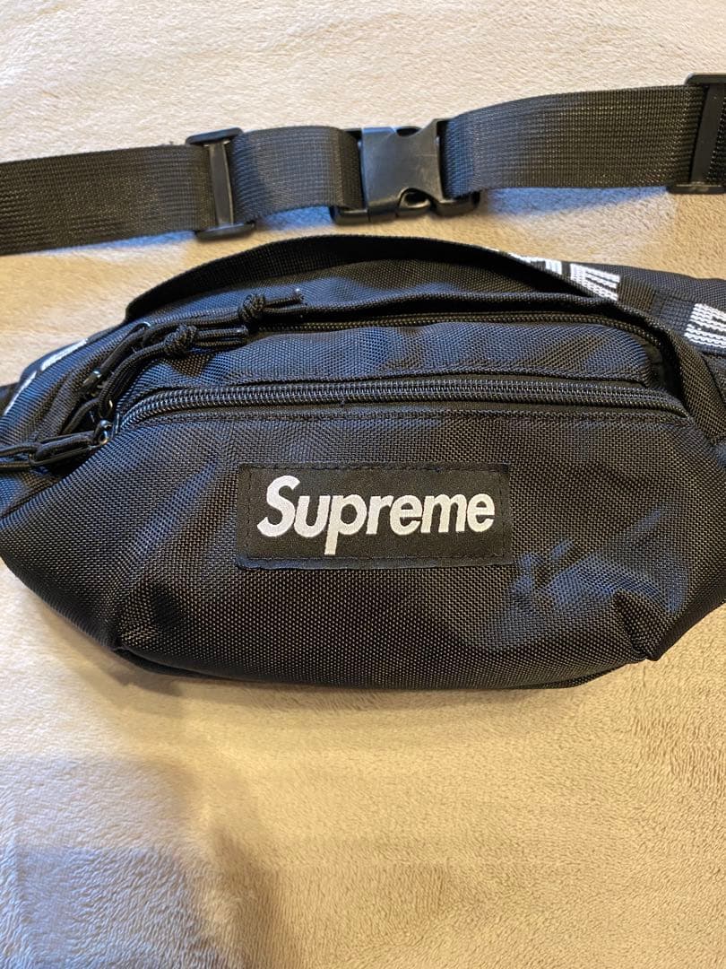 Supreme ボディバッグ・ウエストポーチ ブラック