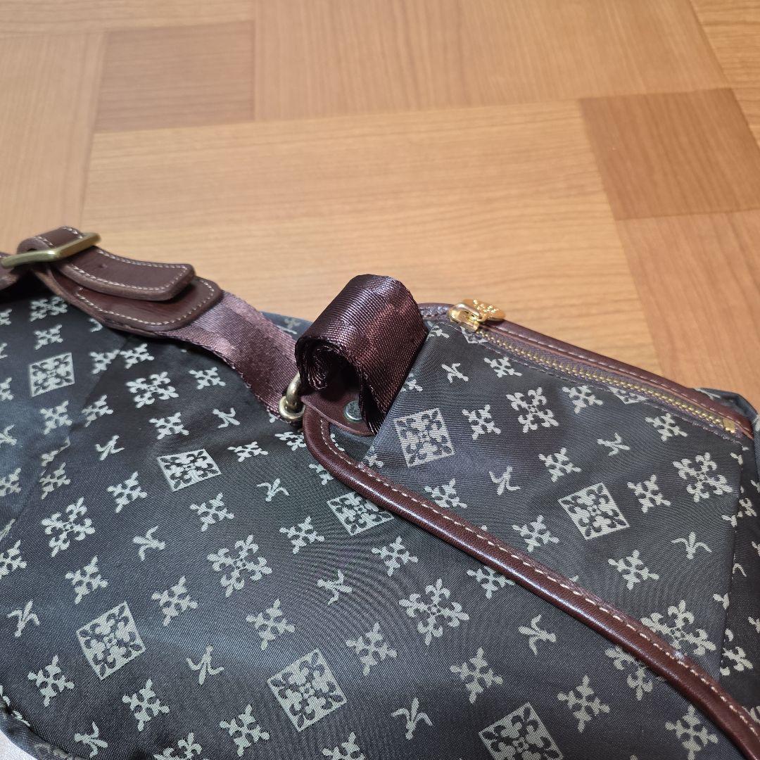 russet ボディバッグ　ウエストポーチ