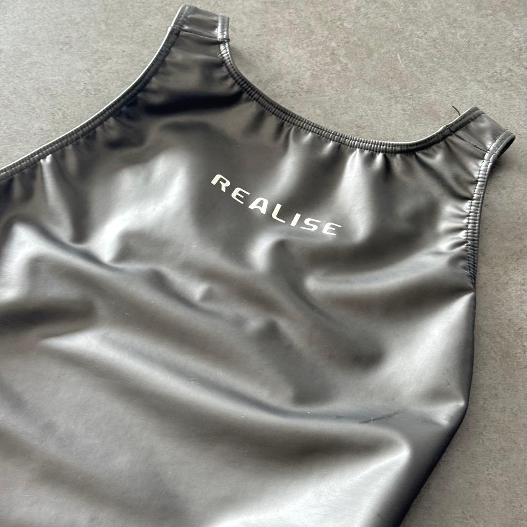 旧ロゴ リアライズ realise マットブラック ラバー系 競泳水着 水球