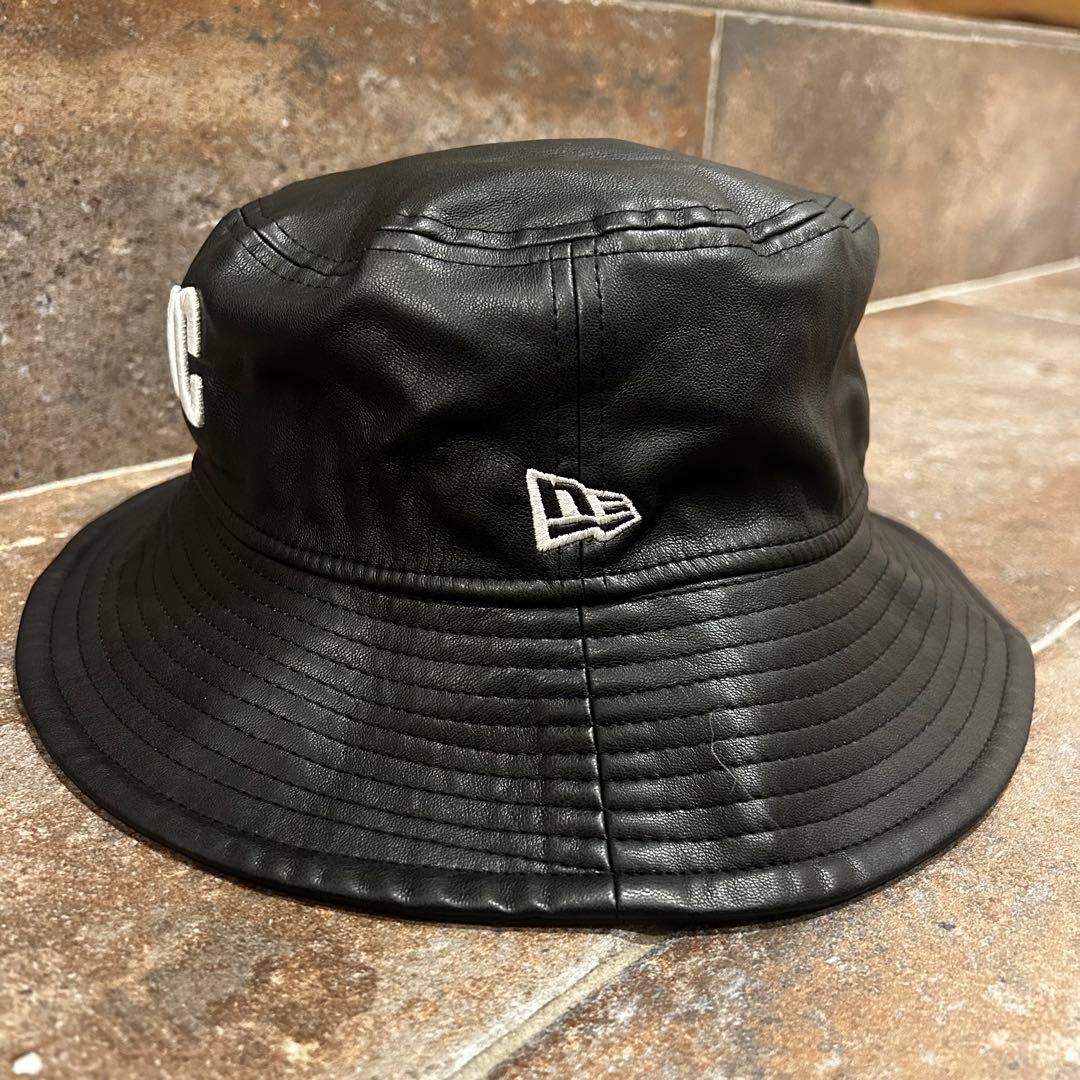 WAAC New Era（ニューエラ）コラボレーション レザーバケットハット