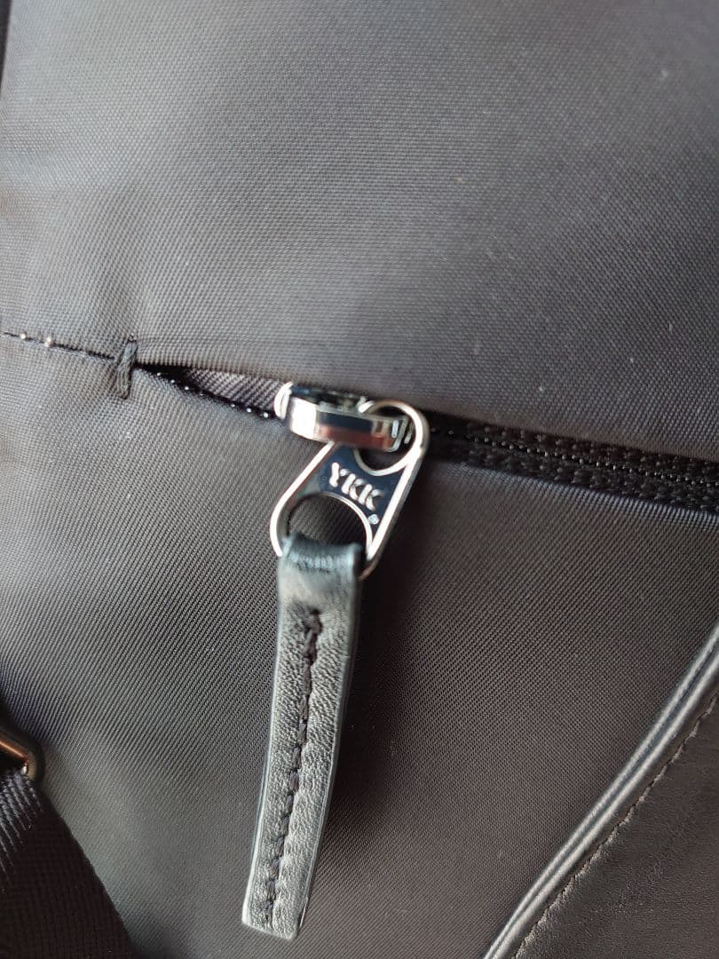 【美品】イアパピヨネのトップ＆サイドポケットリュック