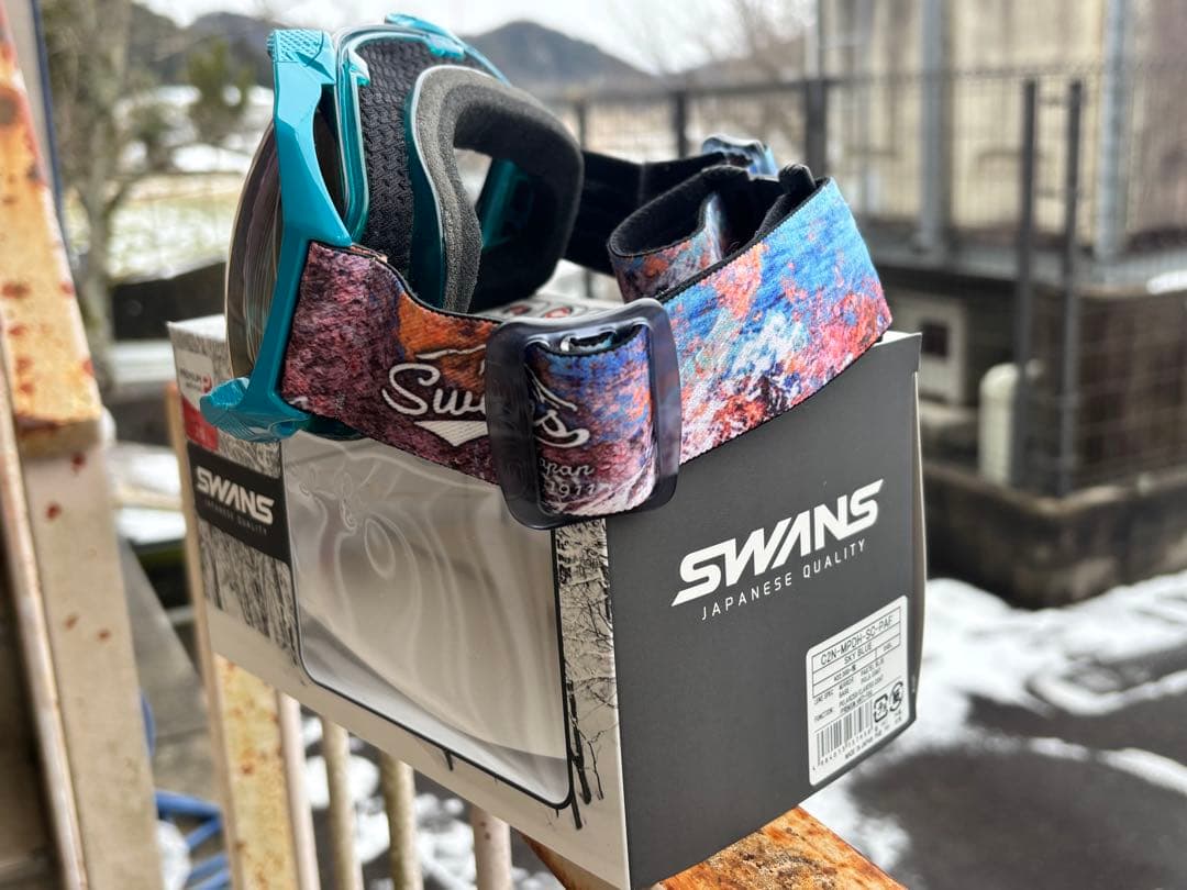 美品　スワンズ SWANS スノーボード ゴーグルC2N-MPDH-SC-PAF