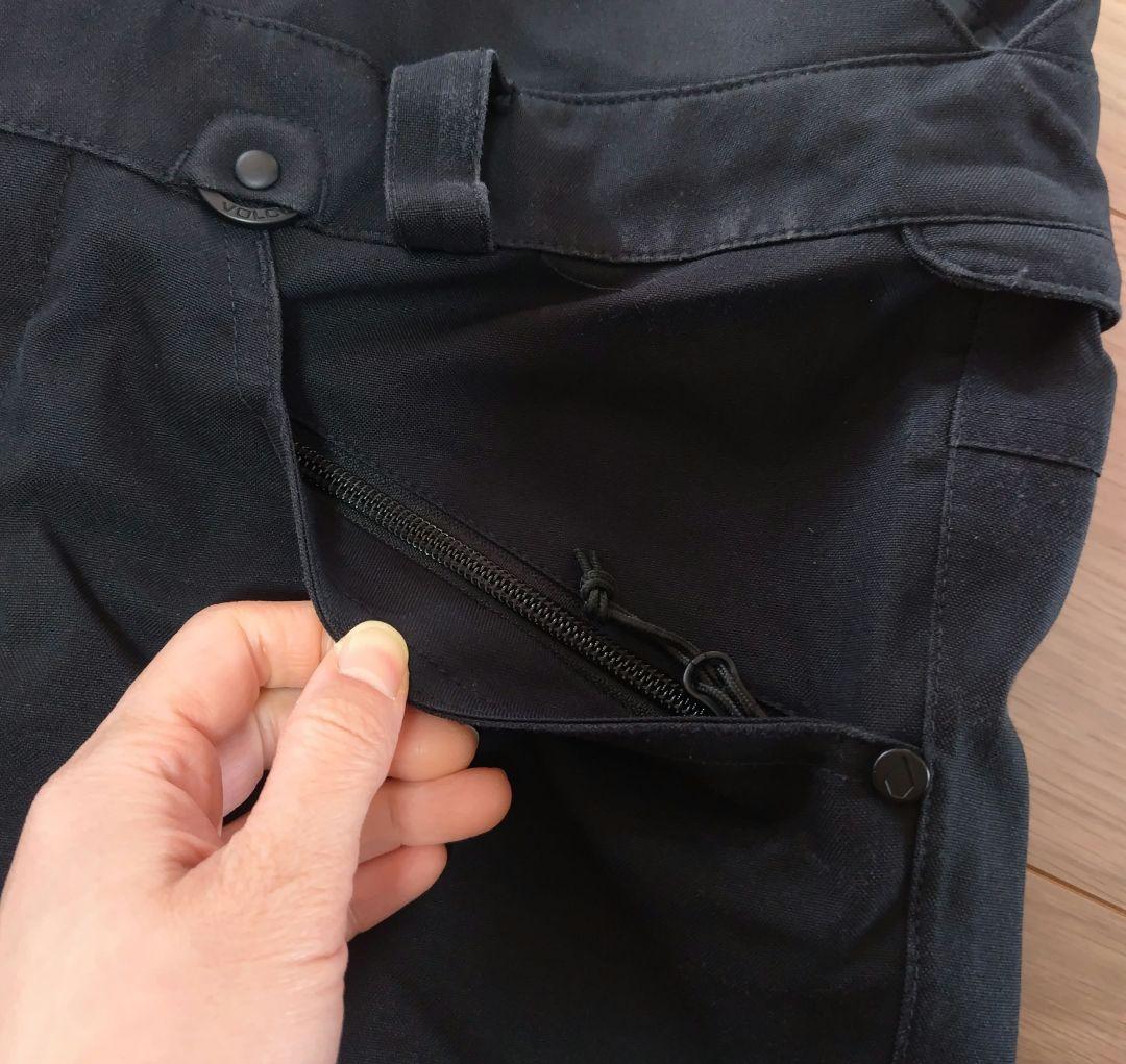 ボルコム（VOLCOM）レディースビブパンツ　Mサイズ