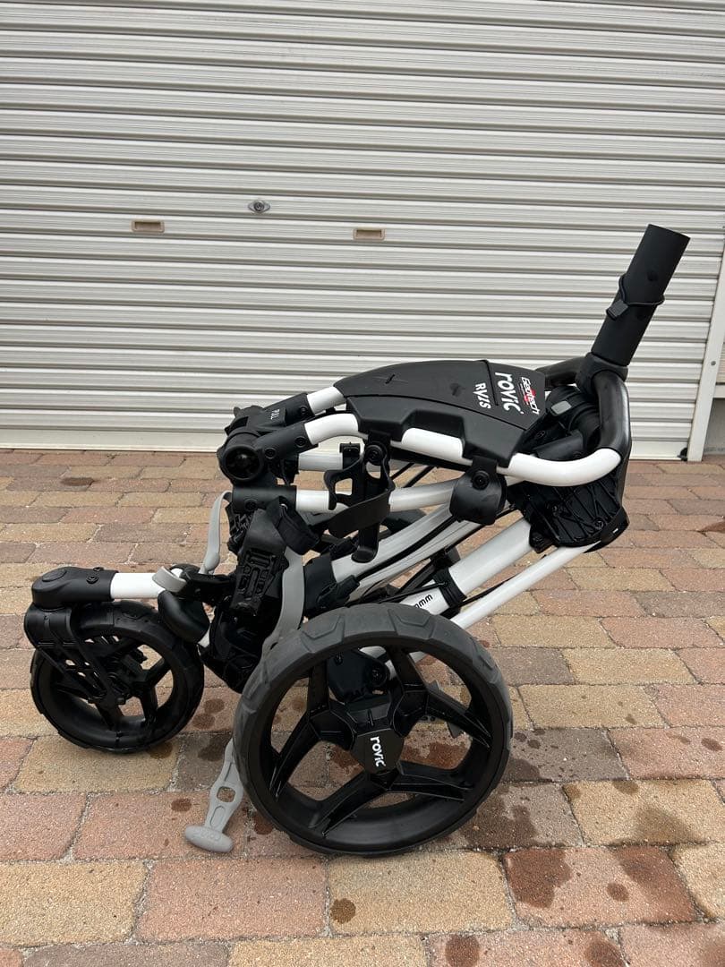 Clicgearゴルフ手引きカート　(折りたたみ式)