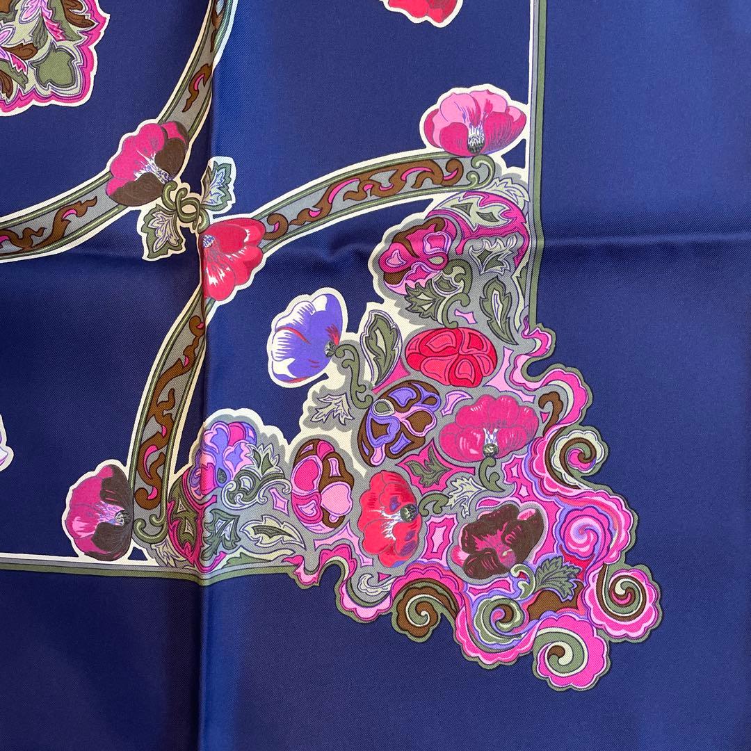 エルメス　ヴィンテージスカーフ　カレ90 アネモネ