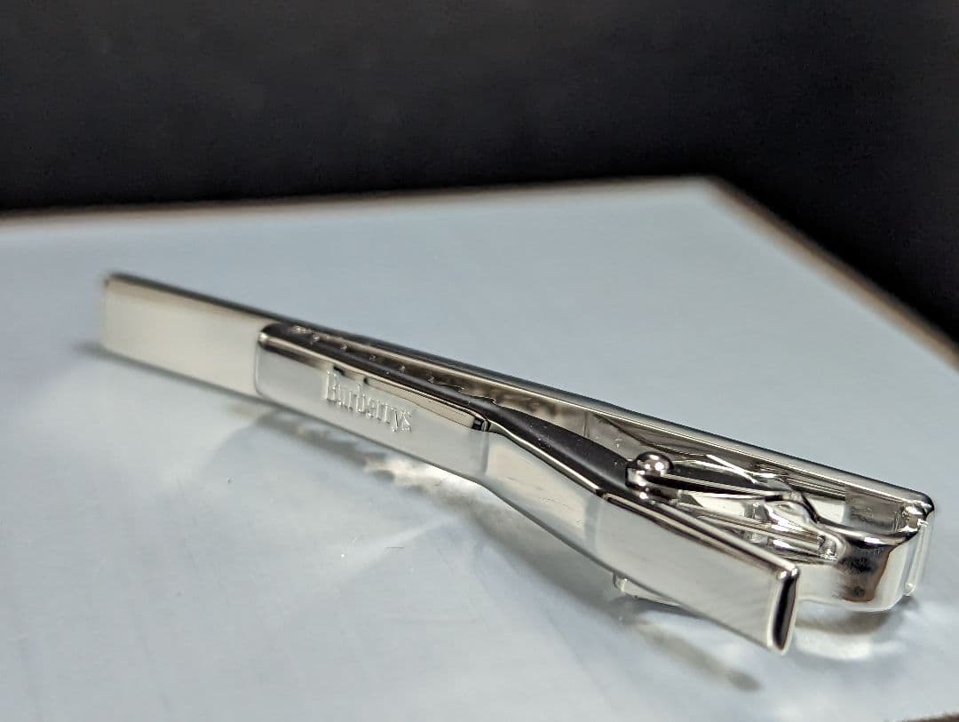 BURBERRY ネクタイピン No.1330 - メルカリ