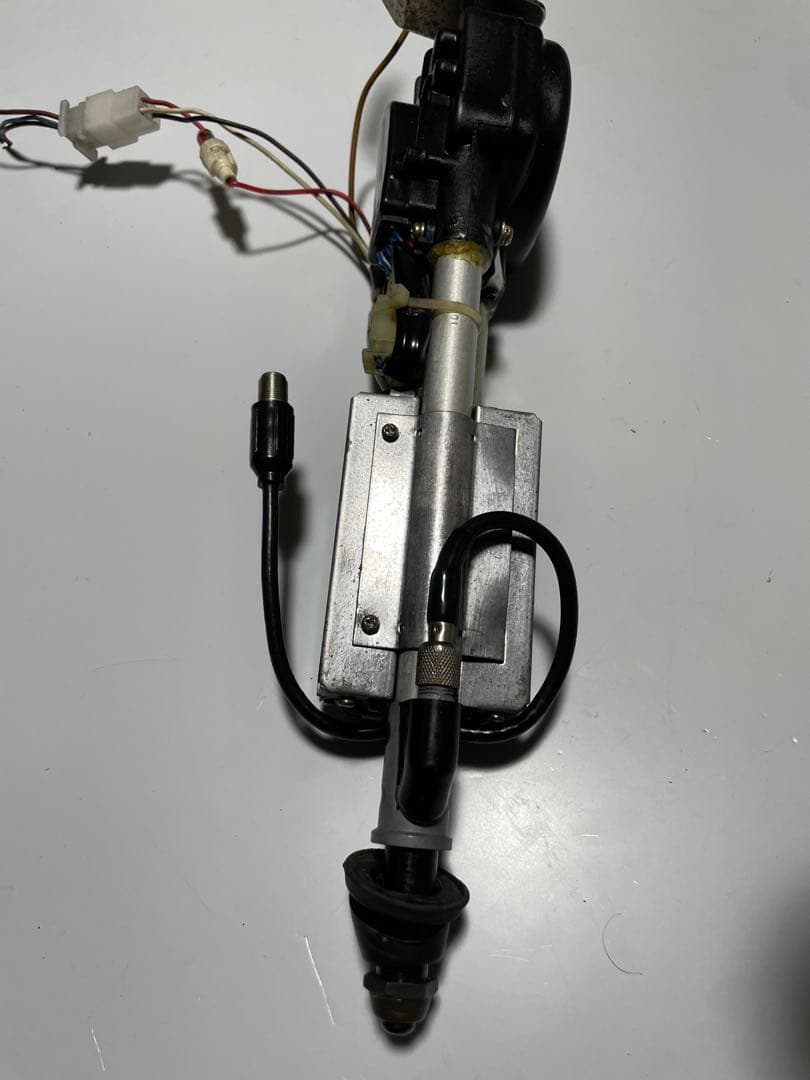 メルセデスベンツ W123 230E ラジオアンテナ