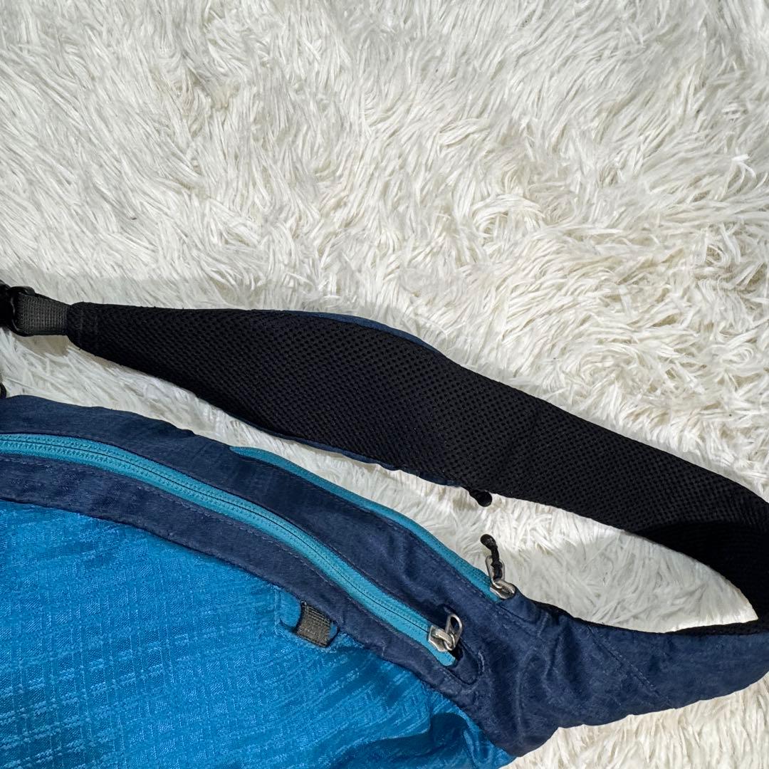 00s 廃盤 パタゴニア アトム スリングショルダーバッグ 斜め掛け Y2K