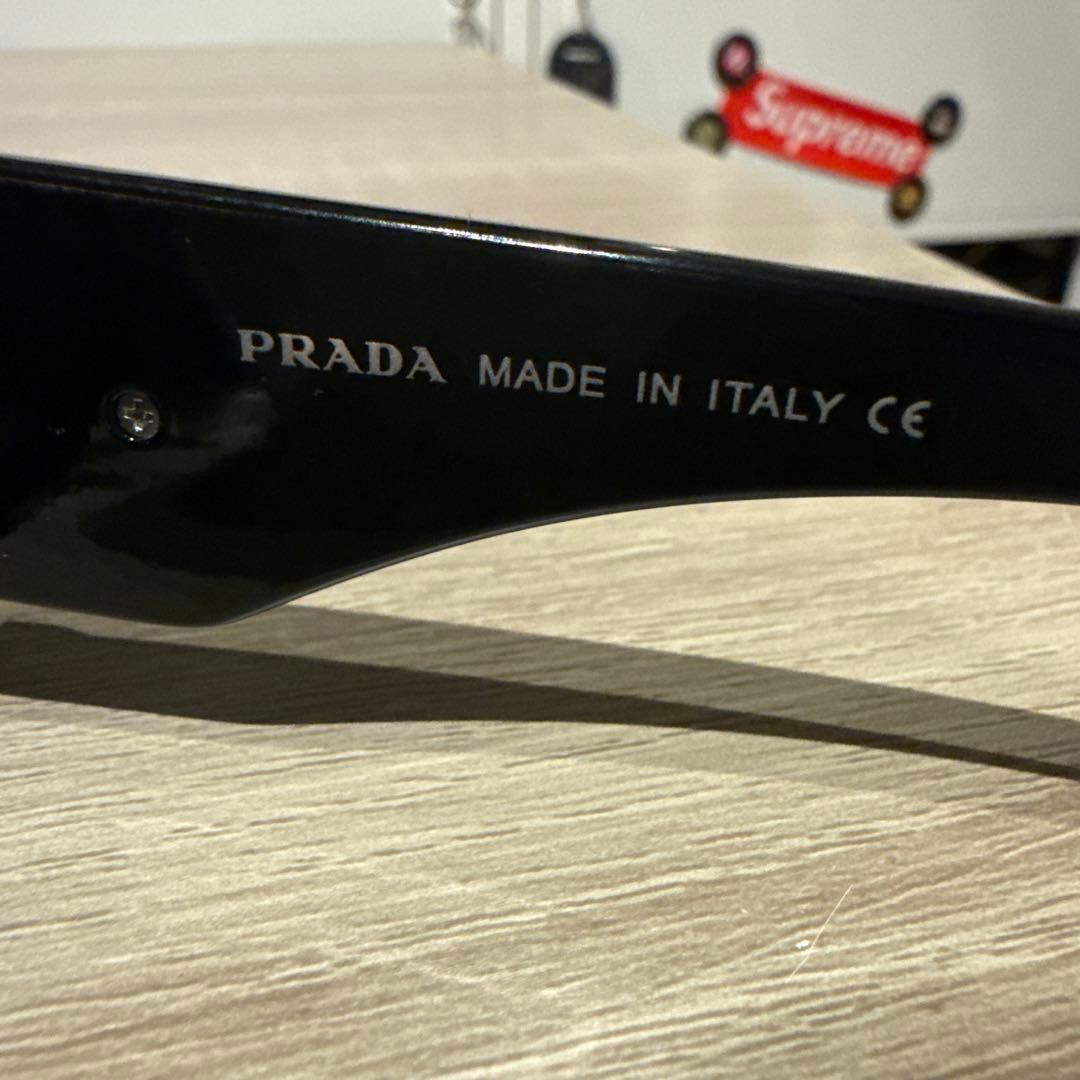 PRADA ブラック スクエア サングラス