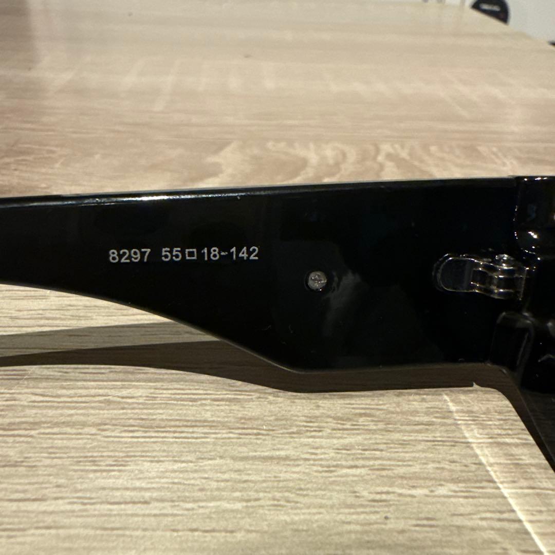 PRADA ブラック スクエア サングラス