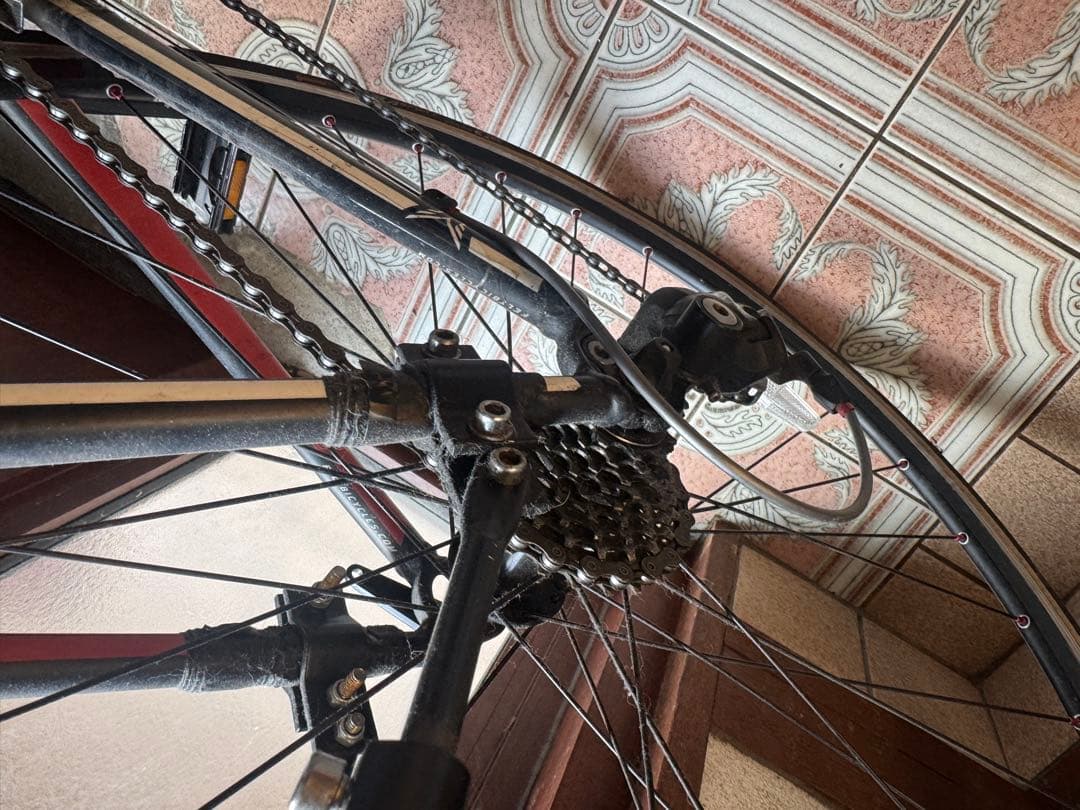 ロードバイク　室内保管　FELT F75