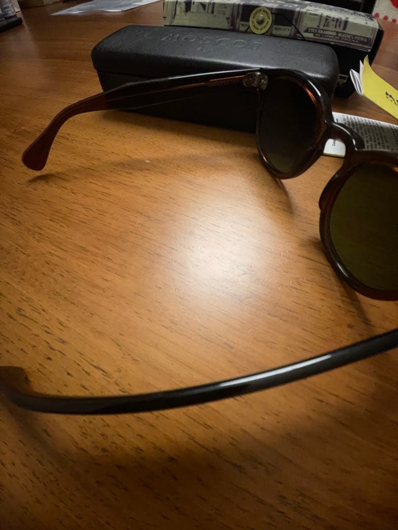 正規品　MOSCOT ORIGINALS NYC ブラウンサングラスレムトッシュ