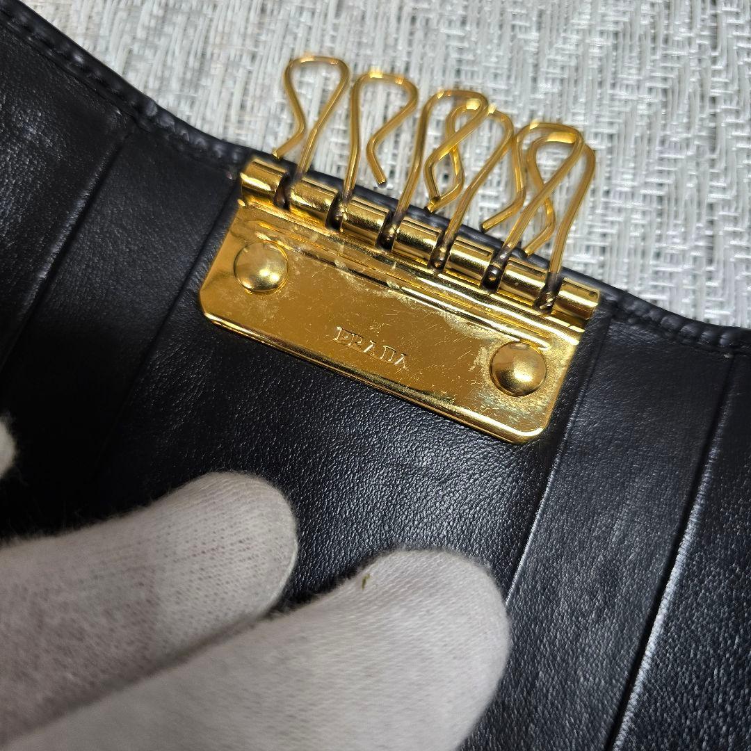 超美品　PRADA　プラダ　キーケース　6連　三角ロゴ　ヴィッテロムーブ　レザー