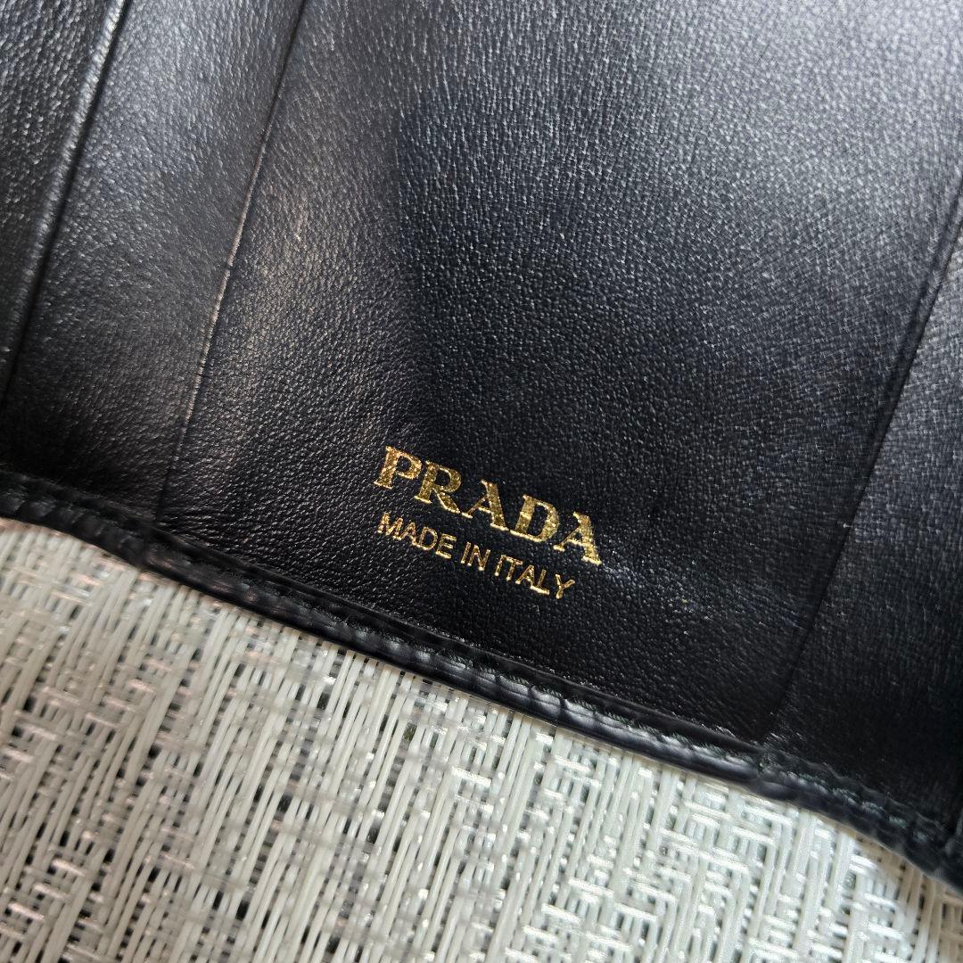超美品　PRADA　プラダ　キーケース　6連　三角ロゴ　ヴィッテロムーブ　レザー