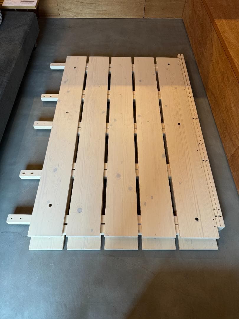 ベッドフレーム　クイーンサイズ　デザインすのこベッド