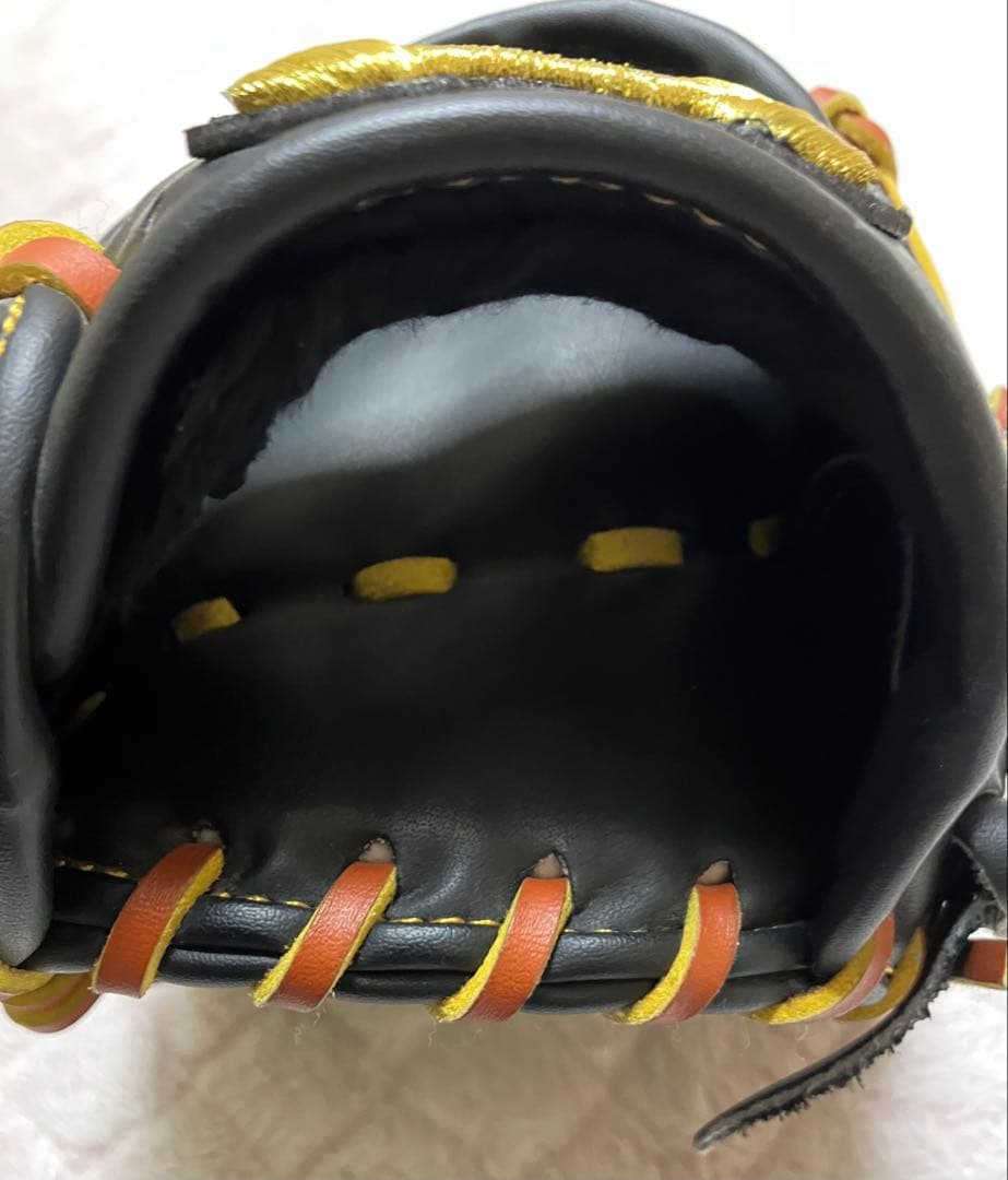 Under Armour 軟式グローブ ブラック