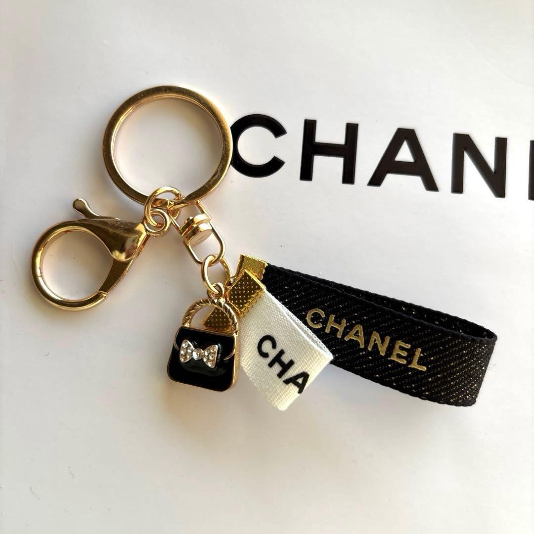 CHANEL リボンキーホルダー リボンチャーム - メルカリ