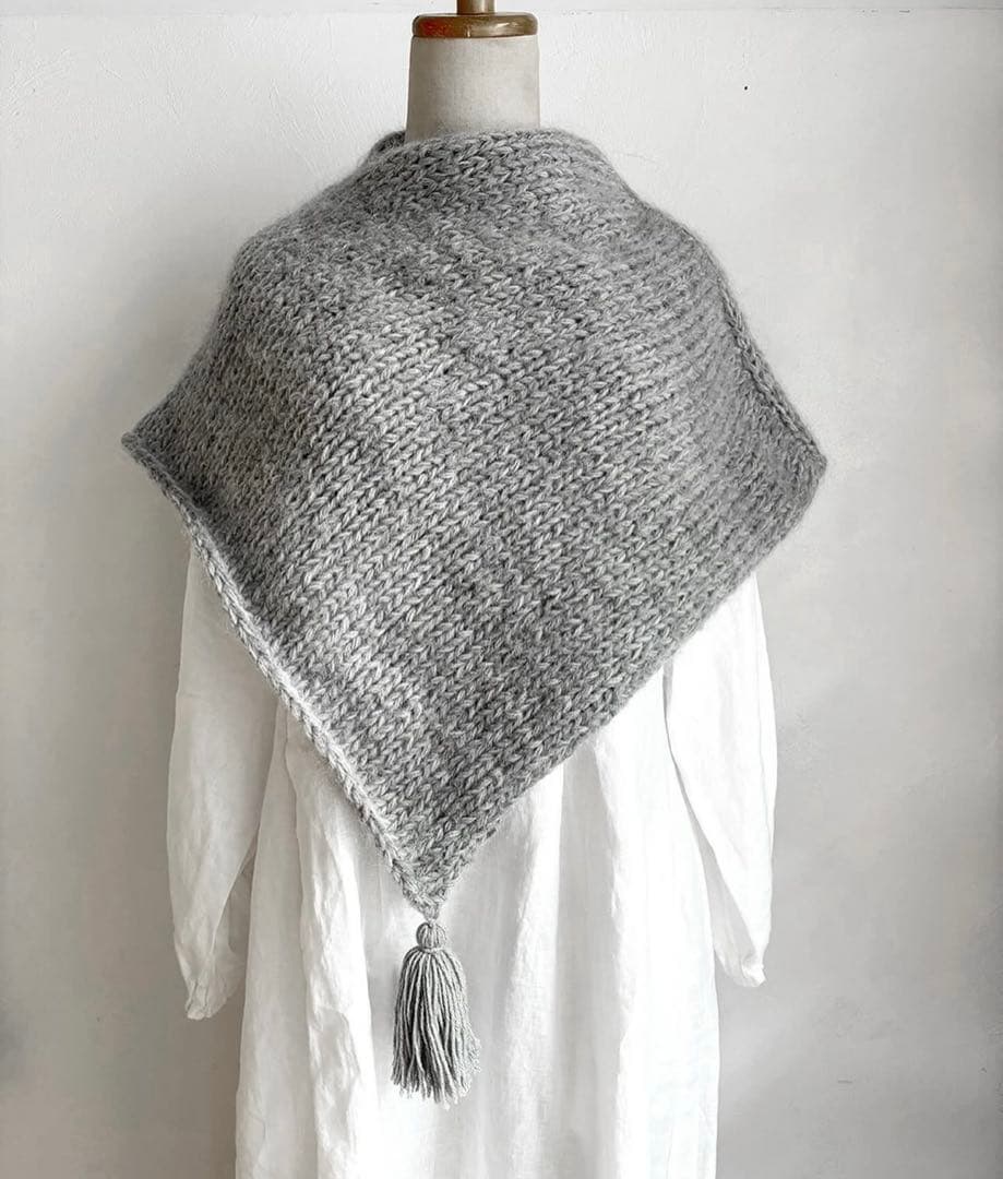 Kikonoニットポンチョ　ホワイト