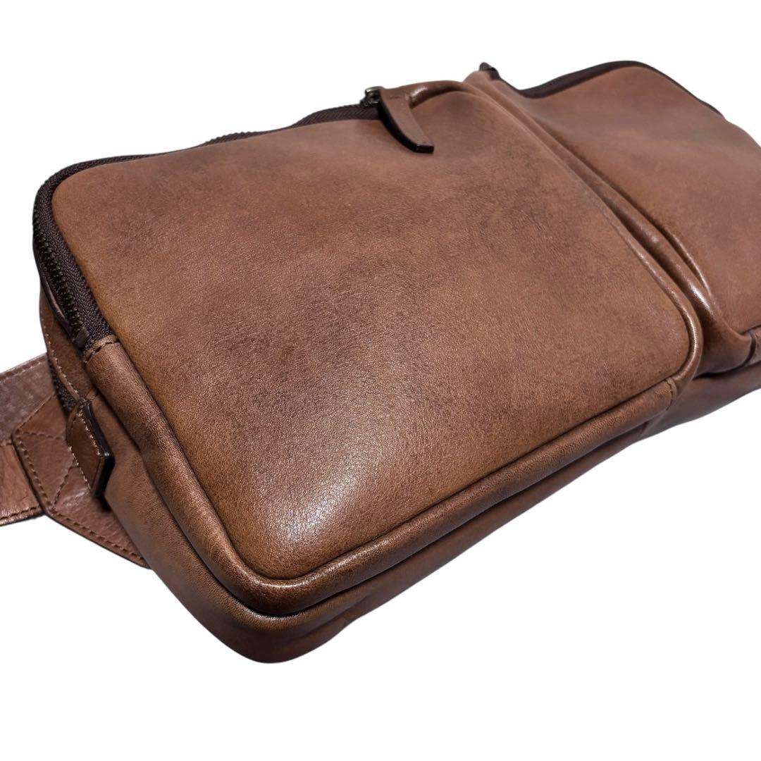 【極美品】土屋鞄 ビークル トリジップ ボディバッグ ブラウン メンズ