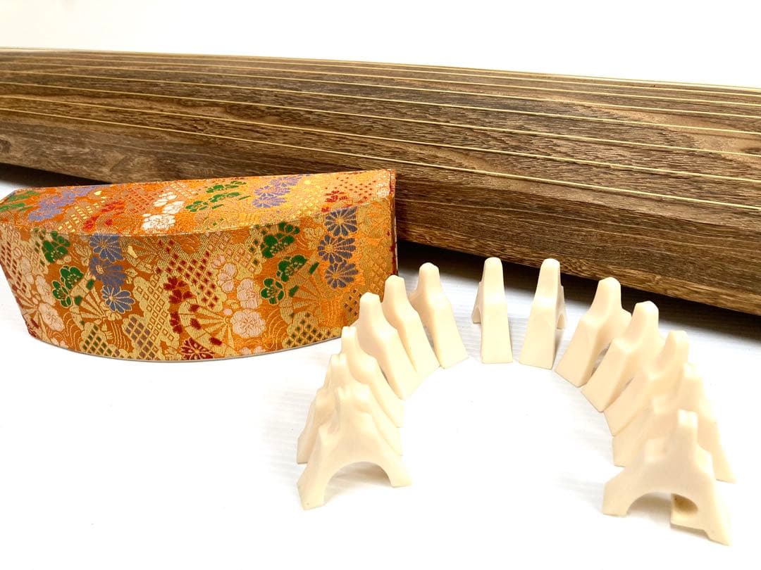 ◆和琴◆13弦 琴 クルムラ楽器 全長188cm 琴柱／口前カバー／丸袋付 中古