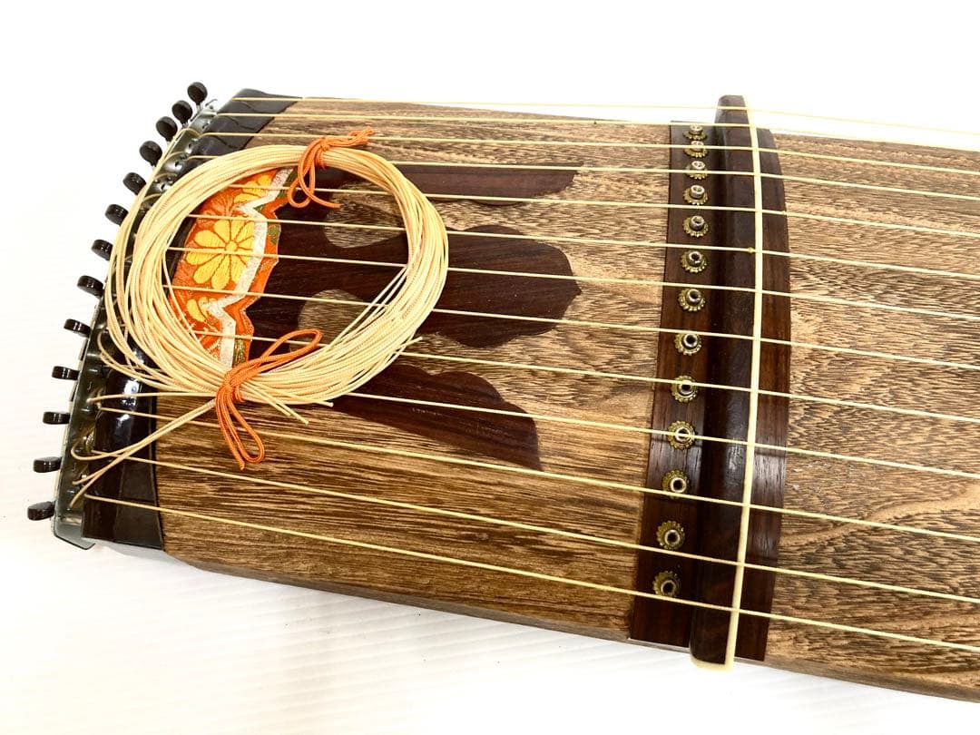 ◆和琴◆13弦 琴 クルムラ楽器 全長188cm 琴柱／口前カバー／丸袋付 中古