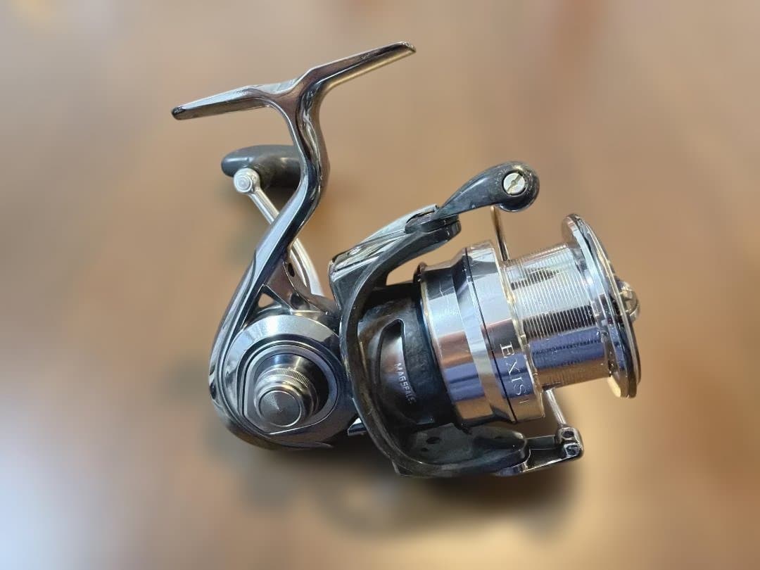 ダイワ 18イグジスト LT4000-C DAIWA 18 EXIST 中古品