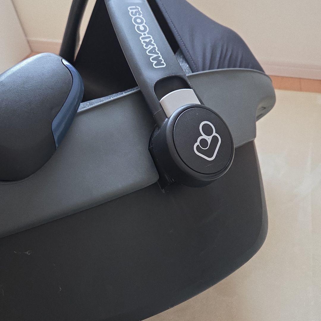 MAXI-COSI　Pebble plus　チャイルドシート　マキシコシ　グレー