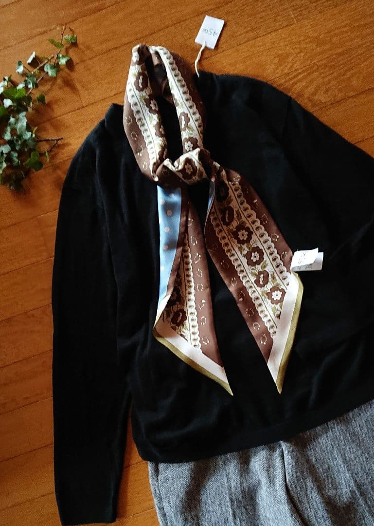 45R☆フラワープリントのシルクのこんぶ＊ロングスカーフ/ブラウン♪