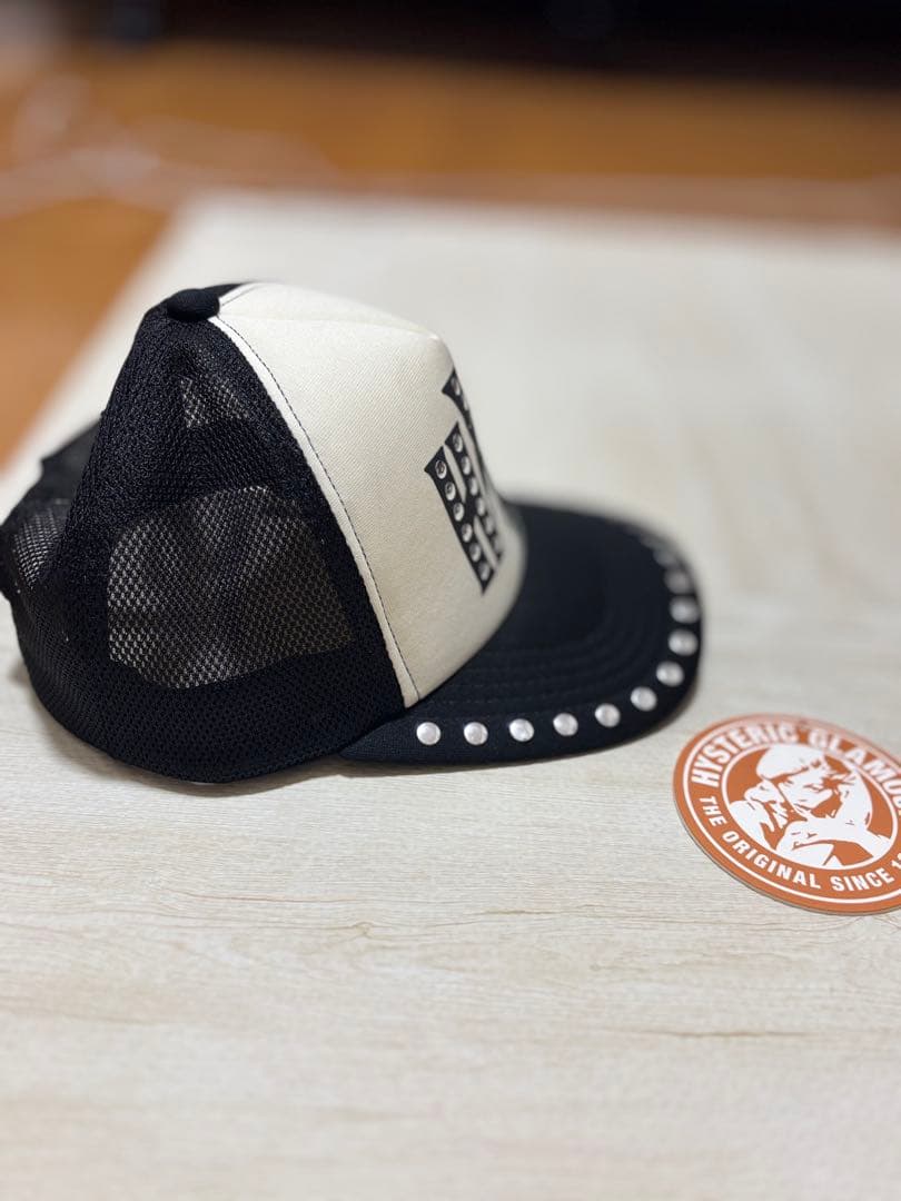 ヒステリックグラマーSEE NO EVIL スタッズメッシュキャップ