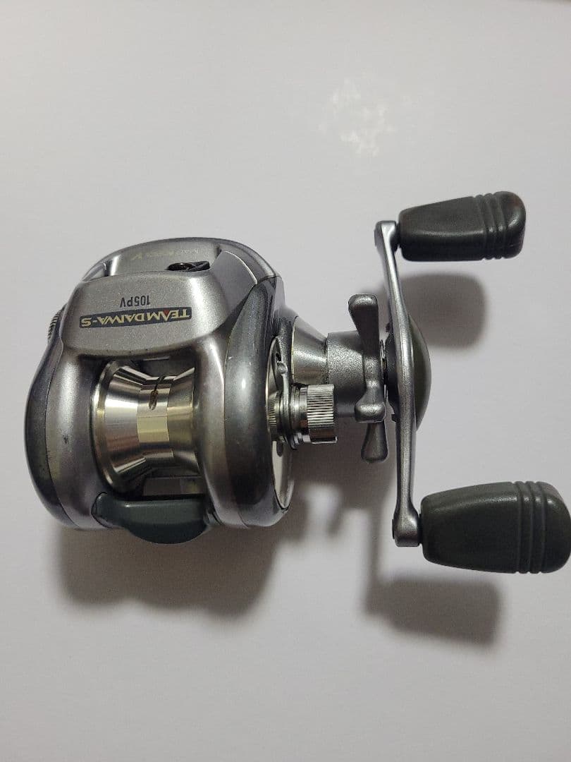 チームダイワ 105PV ベイトリール C*p様 Daiwa 105PV ベイトリール