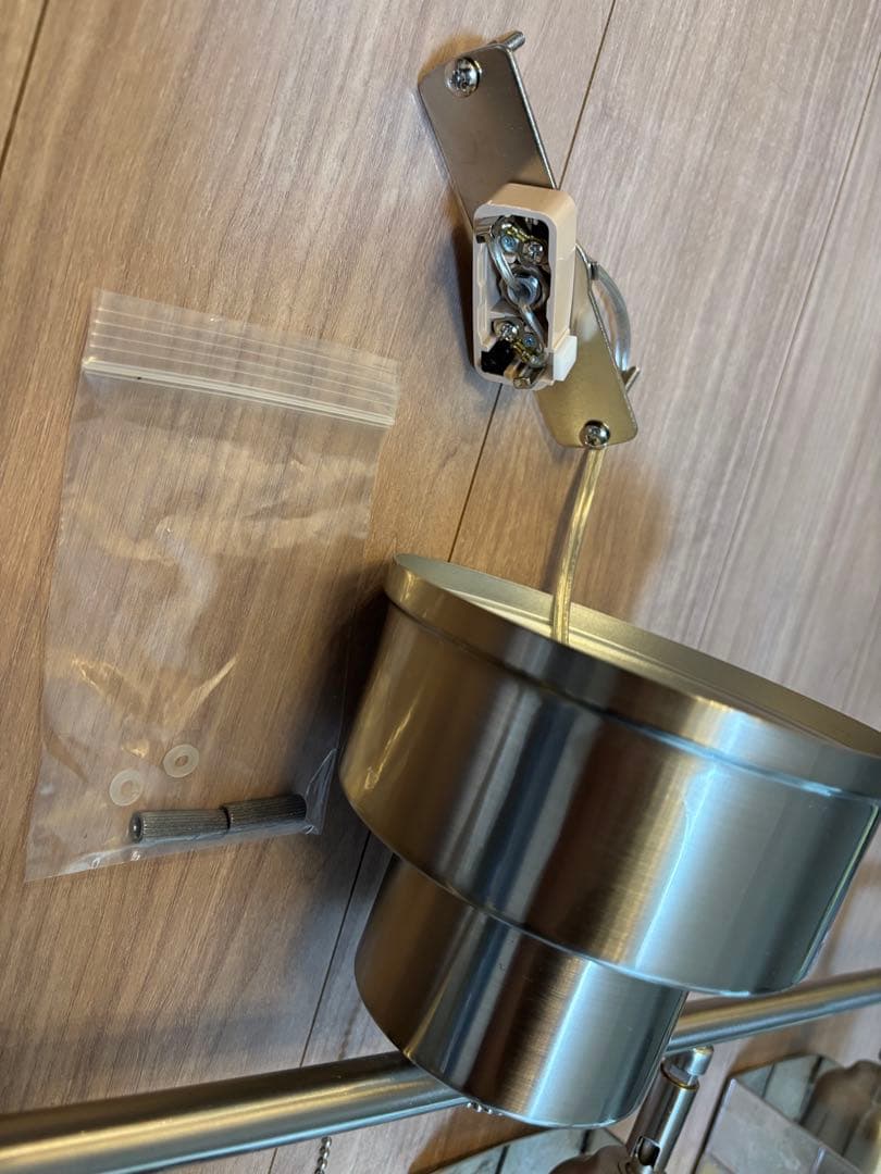 シーリングスポットライト　4灯　カピス貝シェード