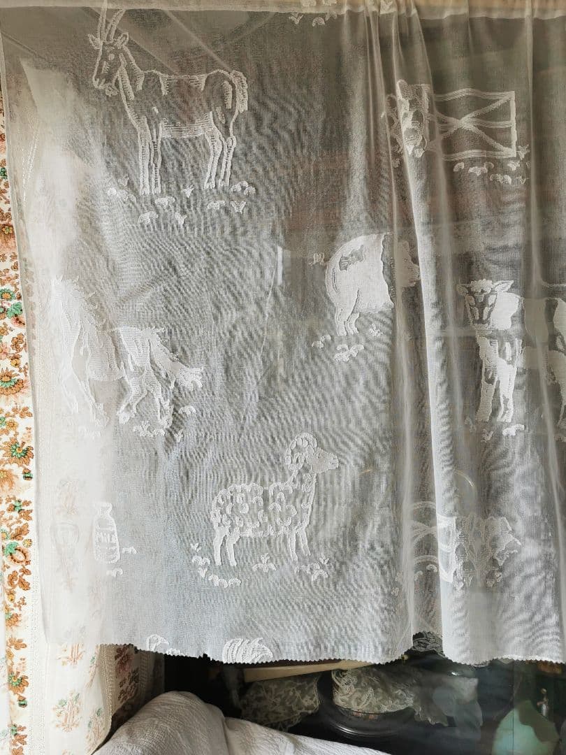 17日特別価格✾アンティーク牧場マドラスレース 酪農 羊馬山羊豚鶏カーテン